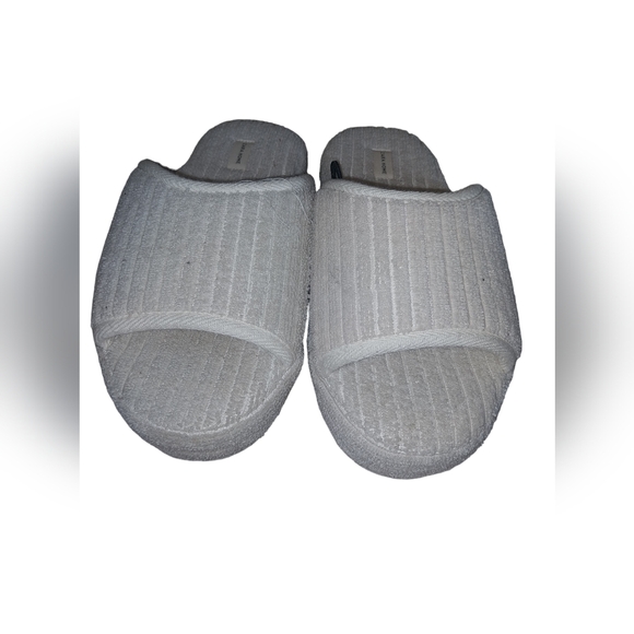 Zara Bedroom Slippers Size 37 - Picture 2 of 9